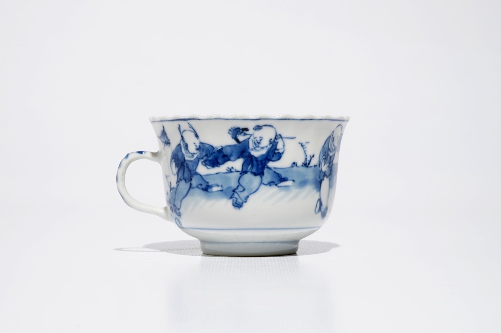 Six Chinese blue and white cups and saucers, Kangxi mark, 19th C. - Image 4 of 10