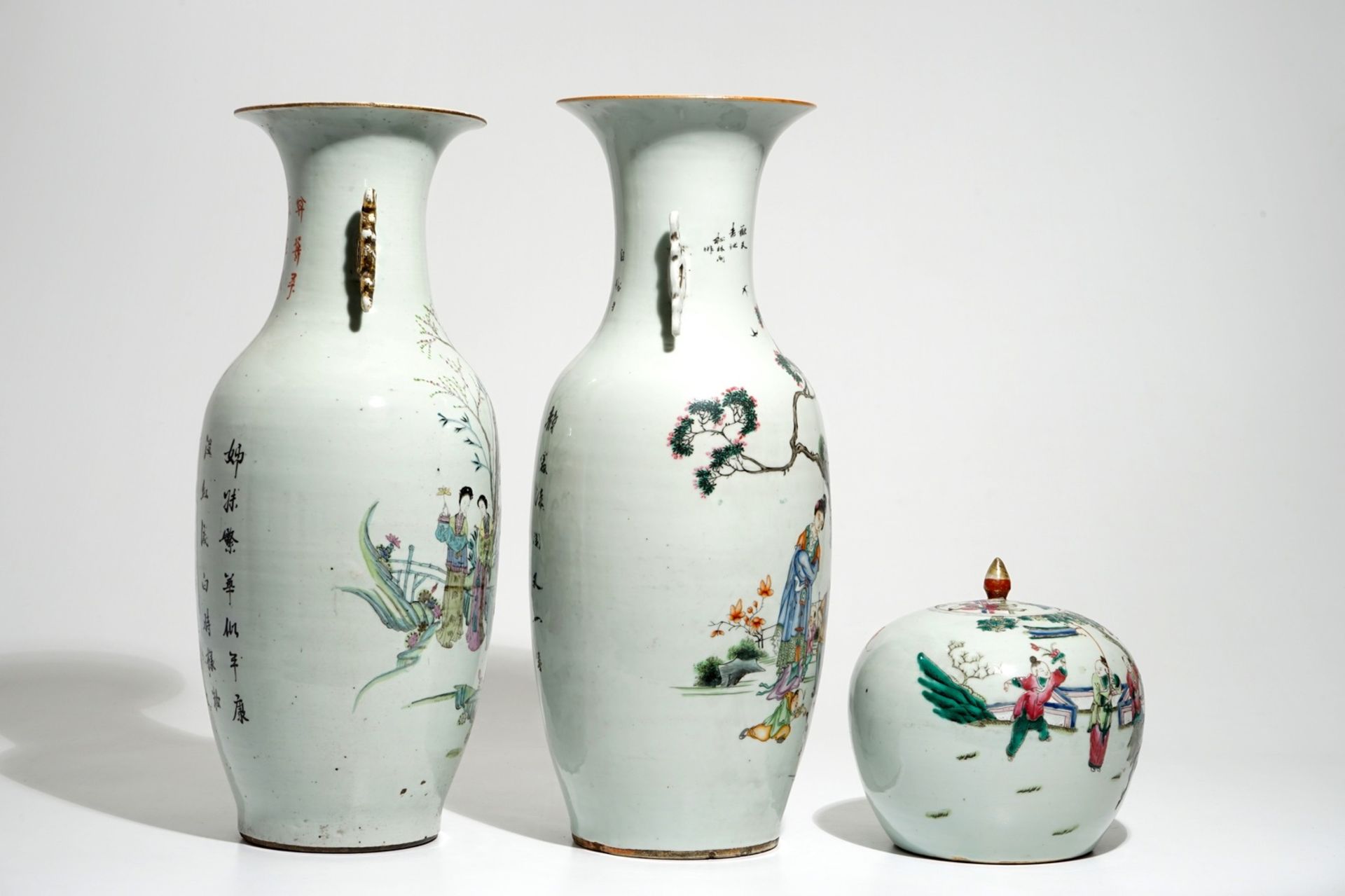 Two tall Chinese famille rose vases and a ginger jar, 19/20th C. - Image 4 of 6