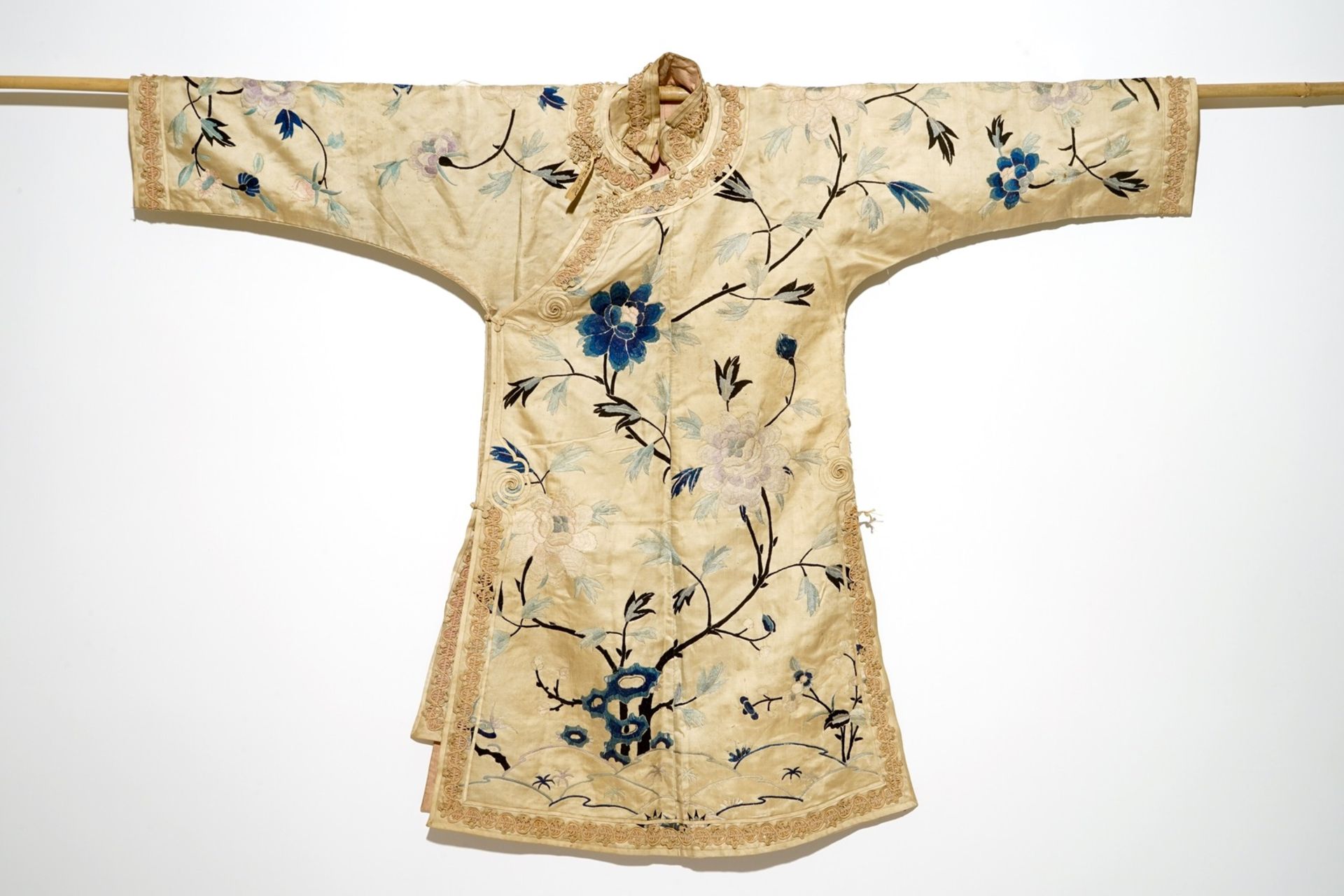 A Chinese embroidered silk woman's robe, late Qing or early Republic