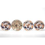 Four Japanese Imari chargers with floral design, Edo, 18th C.