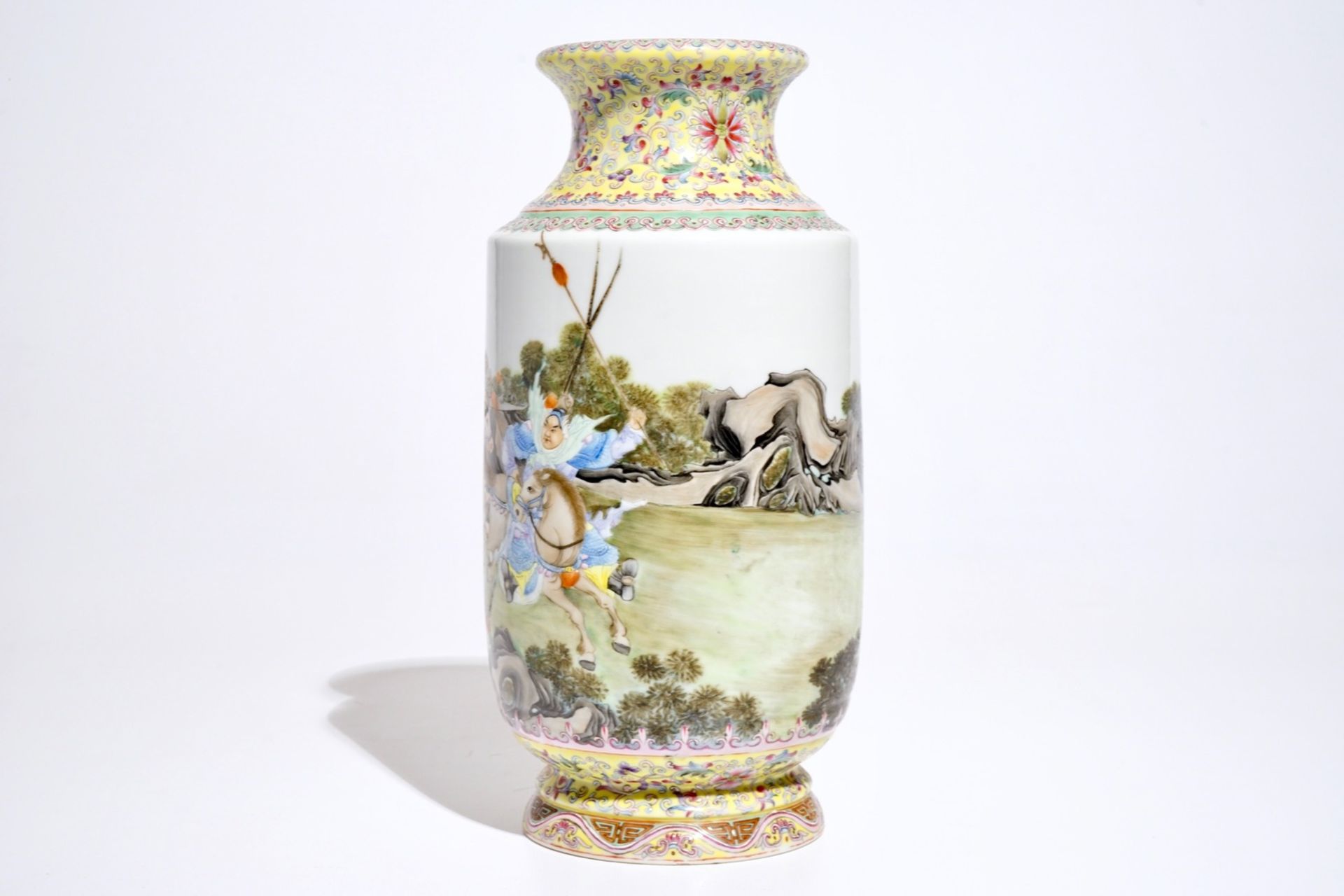 A Chinese famille rose warriors vase, Qianlong mark, Republic, 20th C. - Image 5 of 7