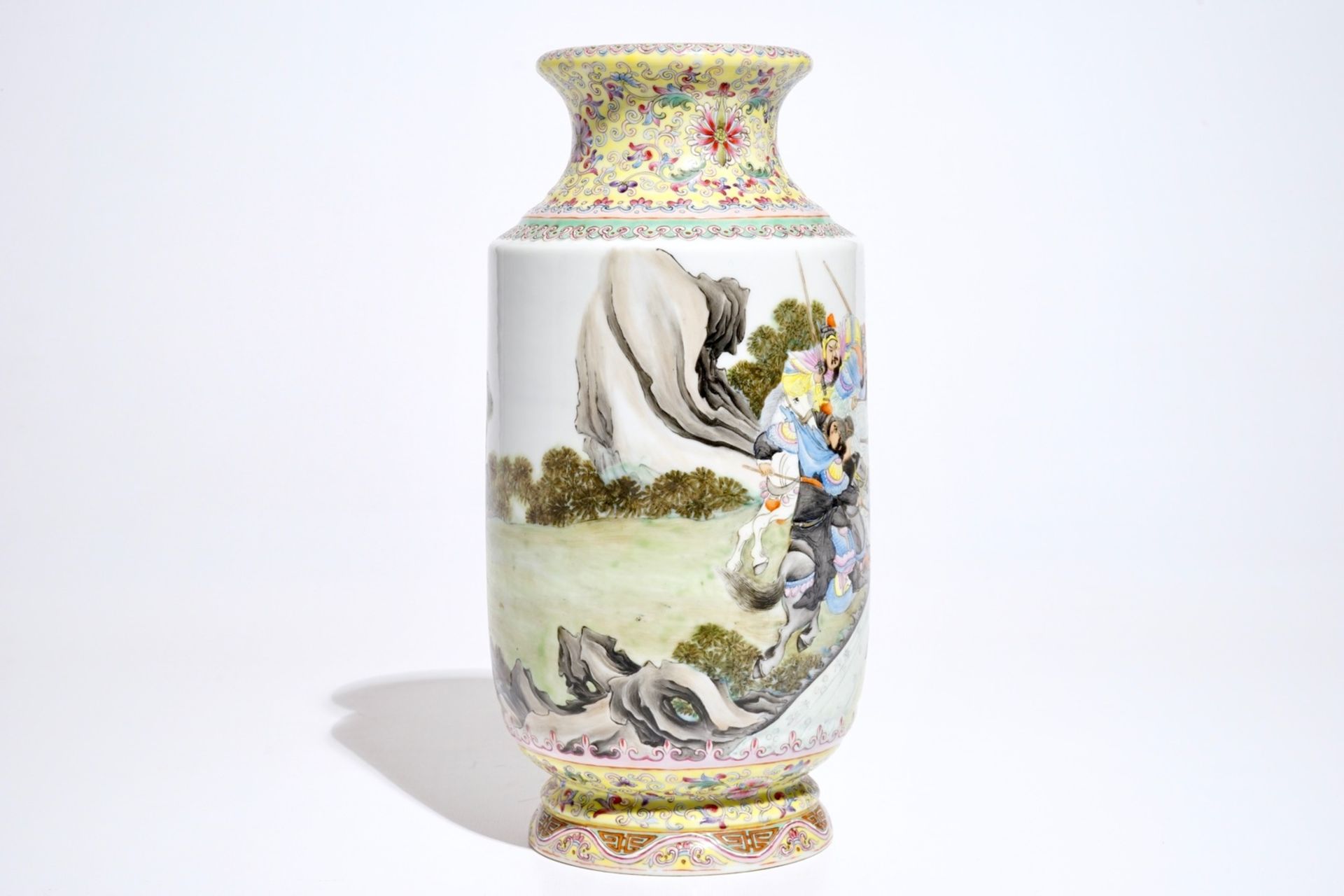 A Chinese famille rose warriors vase, Qianlong mark, Republic, 20th C. - Image 3 of 7