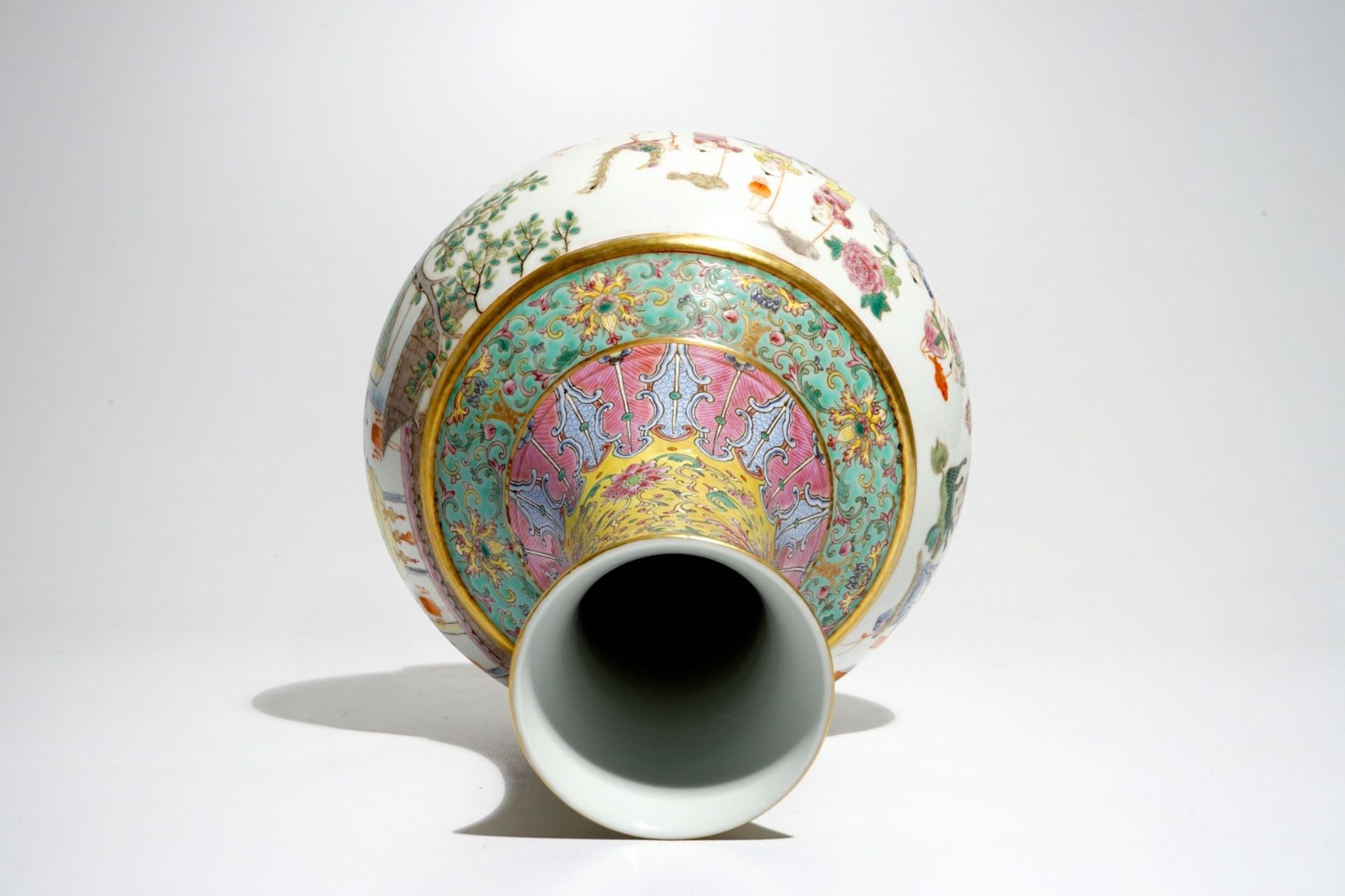 A Chinese famille rose "100 boys" bottle vase, Guangxu mark, 20th C. - Image 5 of 6