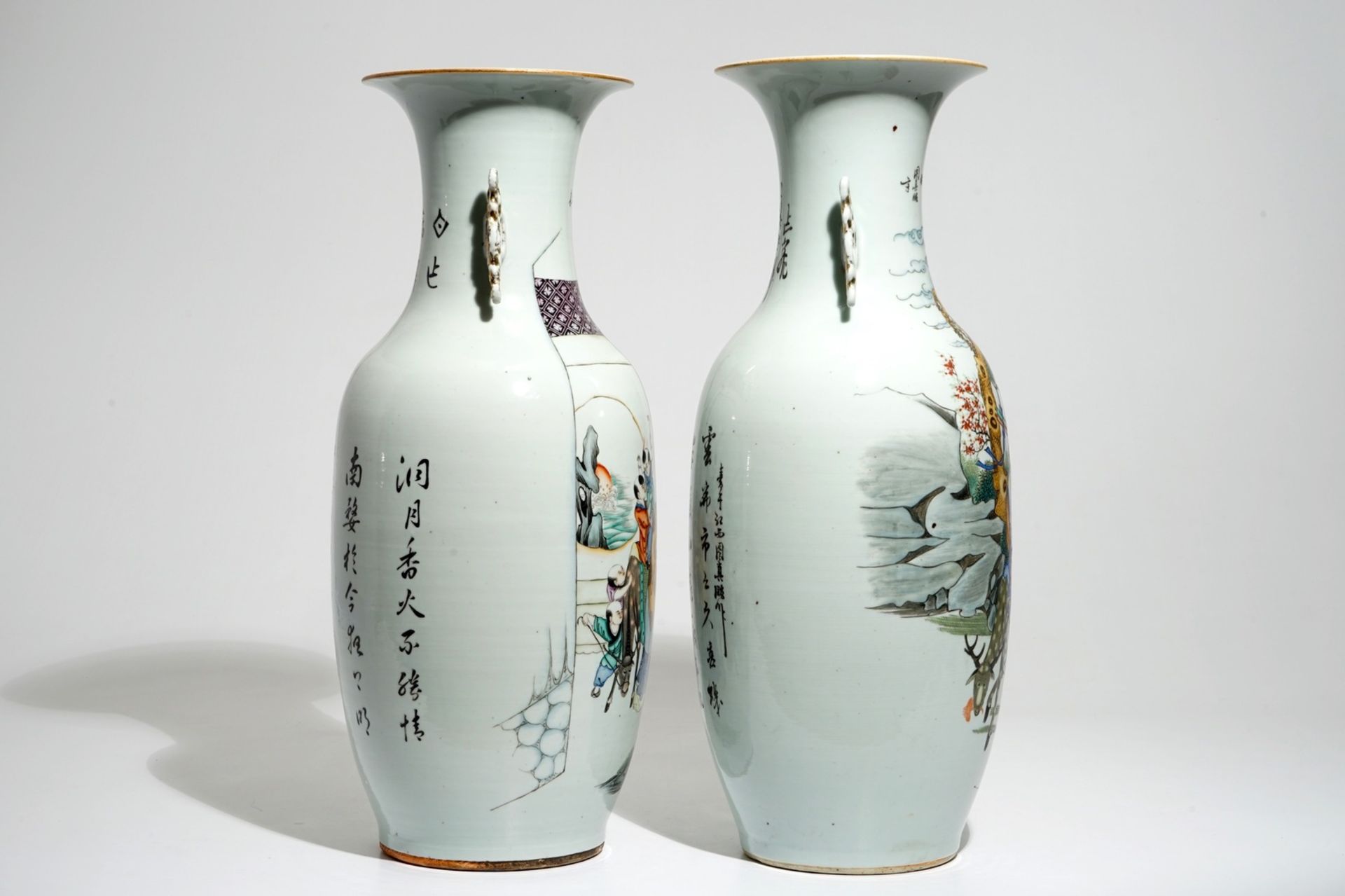 Two Chinese famille rose vases with immortals, 19/20th C. - Image 4 of 6