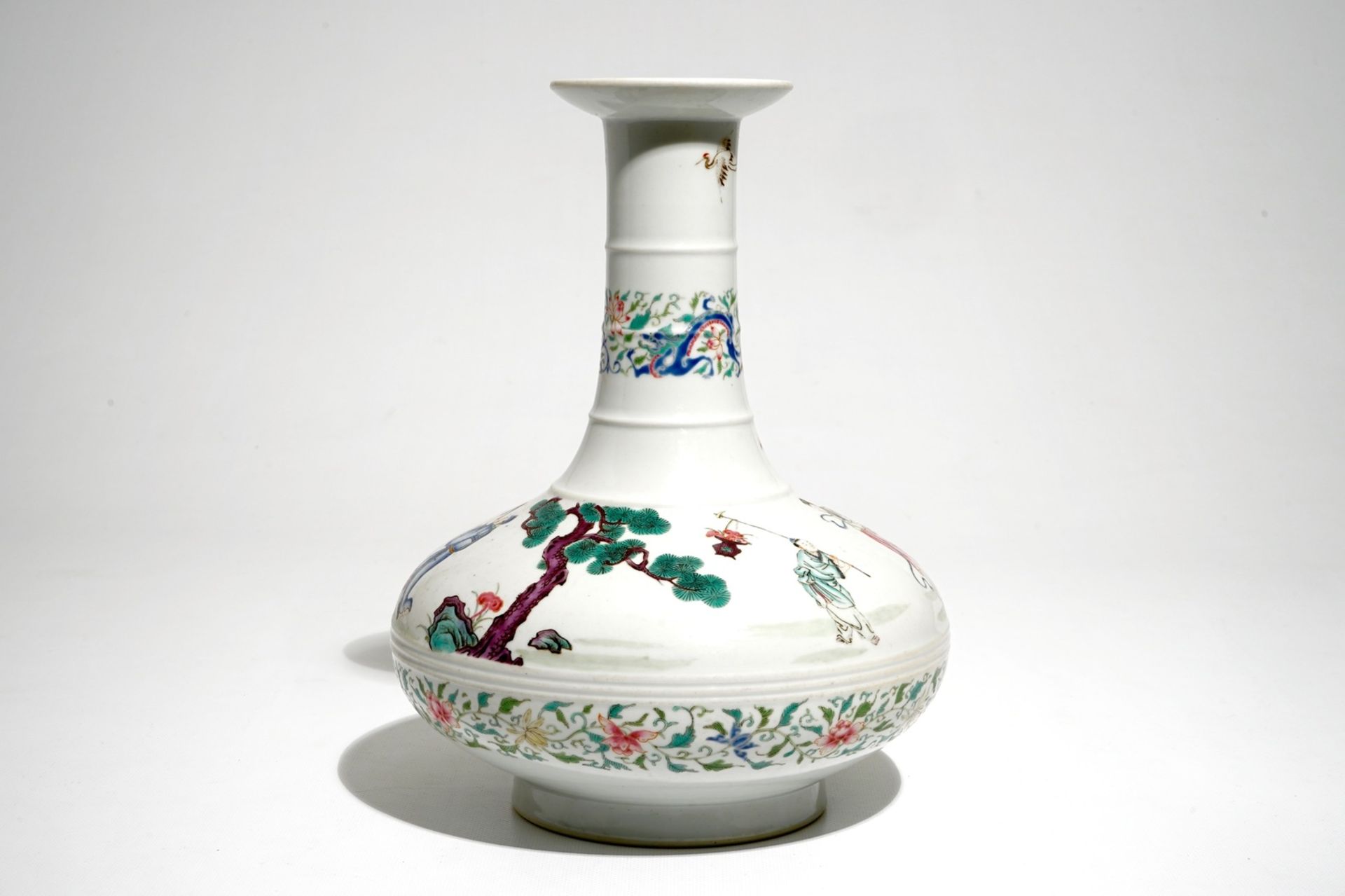 A Chinese famille rose vase with the eight immortals, 20th C. - Image 5 of 10