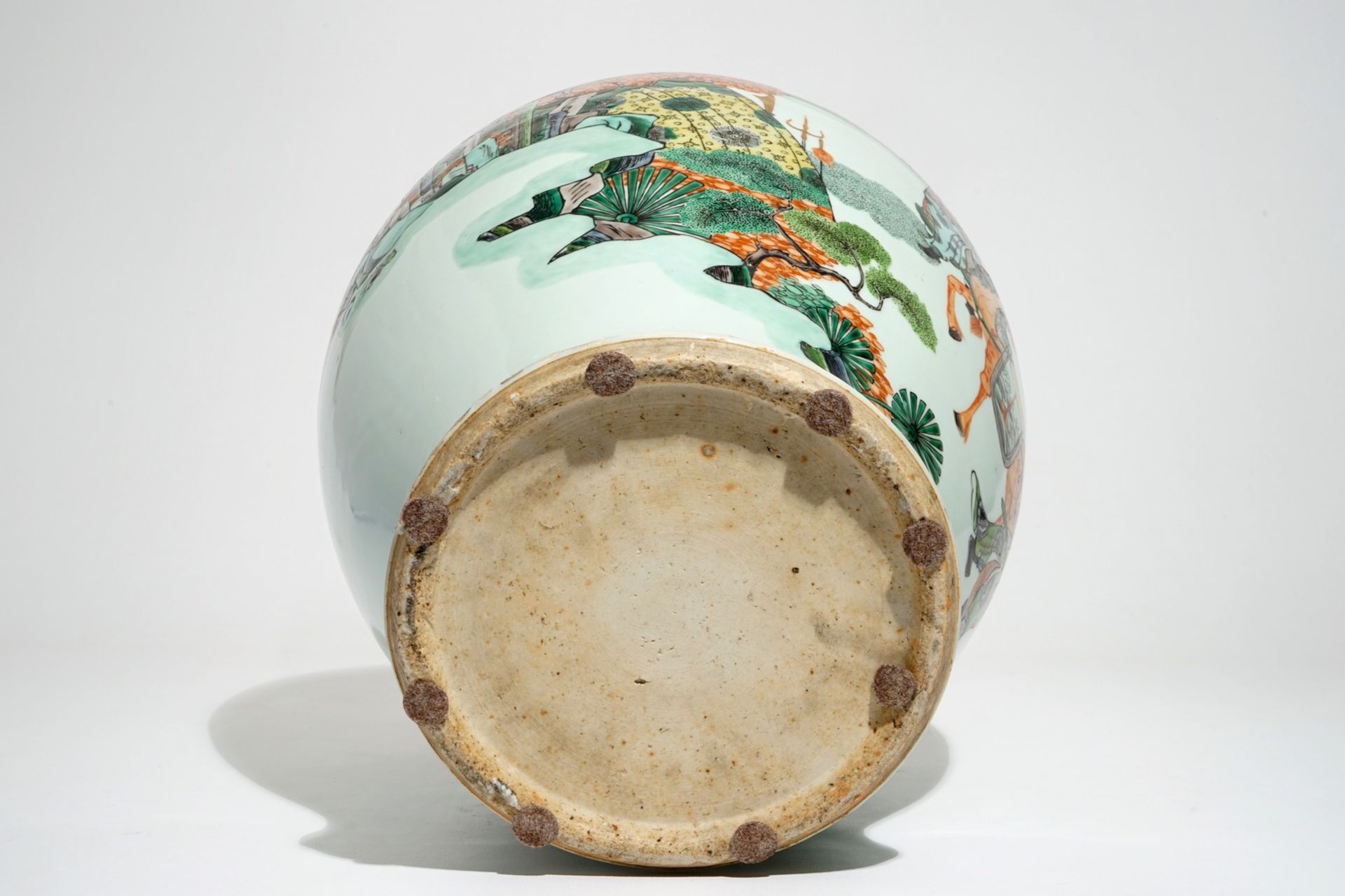 A large Chinese famille verte "Immortals" vase, 19th C. - Image 6 of 6