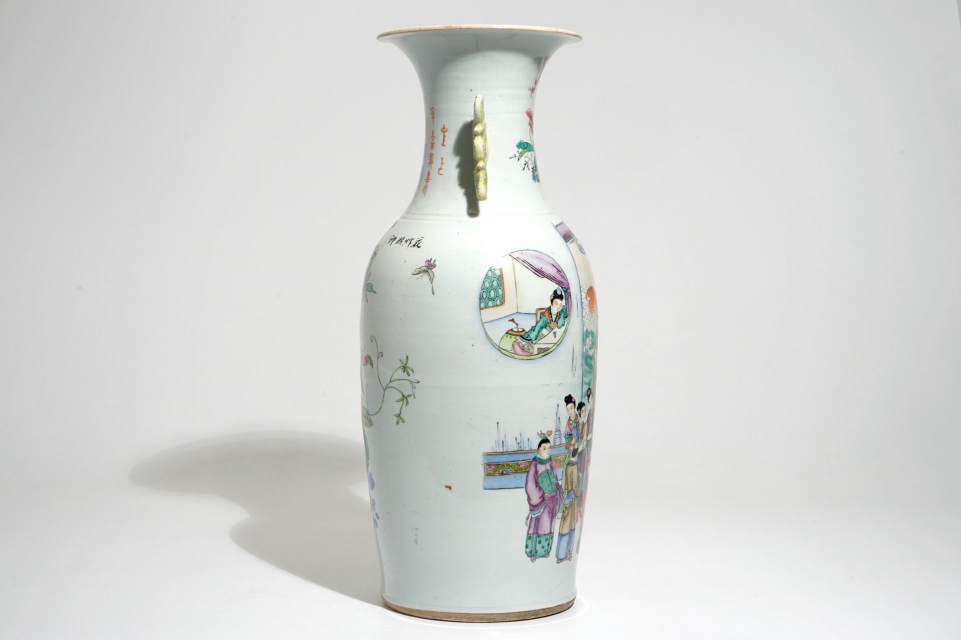 A tall Chinese famille rose double design vase, 19/20th C. - Image 4 of 6