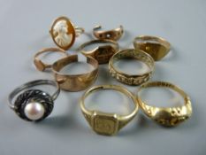 EIGHT MAINLY NINE CARAT GOLD RINGS, 20 grms total