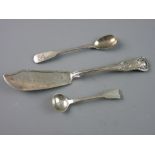 A KING'S PATTERN SILVER BUTTER KNIFE, 2.2 troy ozs, London 1873 and two fiddle patterned mustard/