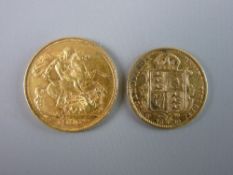 A VICTORIAN GOLD SOVEREIGN 1900 with veiled bust and a Victorian half sovereign 1890 with Jubilee
