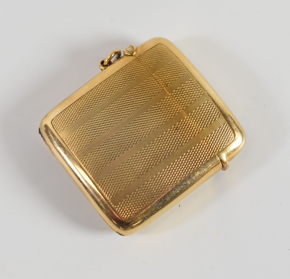 A 9CT (375) YELLOW GOLD VESTA CASE with machine-turned body, Birmingham 1920, 32.8gms