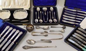 A PARCEL OF CASED CUTLERY some part-silver and sundry items of loose silver including silver salt