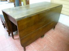 A 19th CENTURY OAK DROP LEAF DINING TABLE, 165 x 120 cms opened