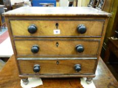 A NEAT EARLY VICTORIAN MAHOGANY THREE DRAWER CHEST, the small proportion carcass with ebony