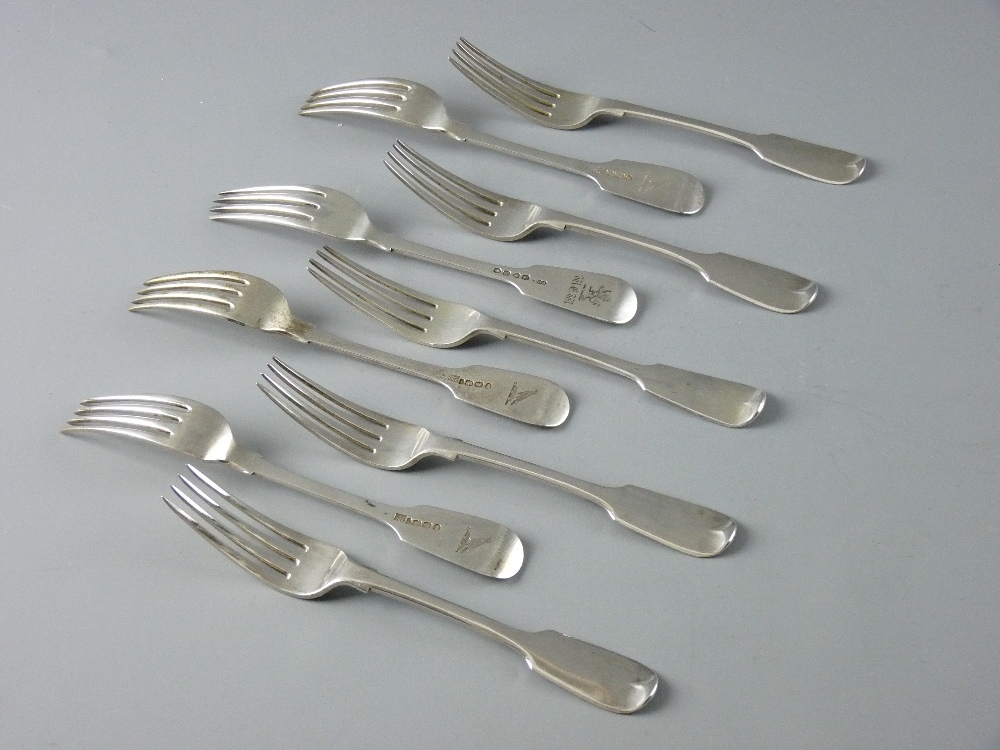 A SET OF SEVEN FIDDLE PATTERN SILVER DINNER FORKS, 16.6 troy ozs, Exeter 1845 by R J & J Williams