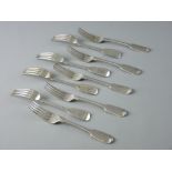 A SET OF SEVEN FIDDLE PATTERN SILVER DINNER FORKS, 16.6 troy ozs, Exeter 1845 by R J & J Williams