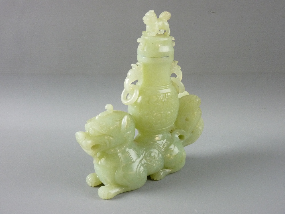 AN EARLY 20th CENTURY CHINESE JADE DRAGON CENSER with dog of Fo lid (handle with care), 17 cms high