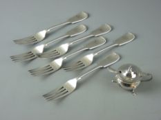 A SET OF SIX GOOD CRESTED FIDDLE PATTERNED ELECTROPLATED DINNER FORKS and an electroplated