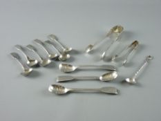 A PARCEL OF SIX MIXED FIDDLE PATTERN SILVER SALT SPOONS, 1.7 troy ozs, three fiddle patterned