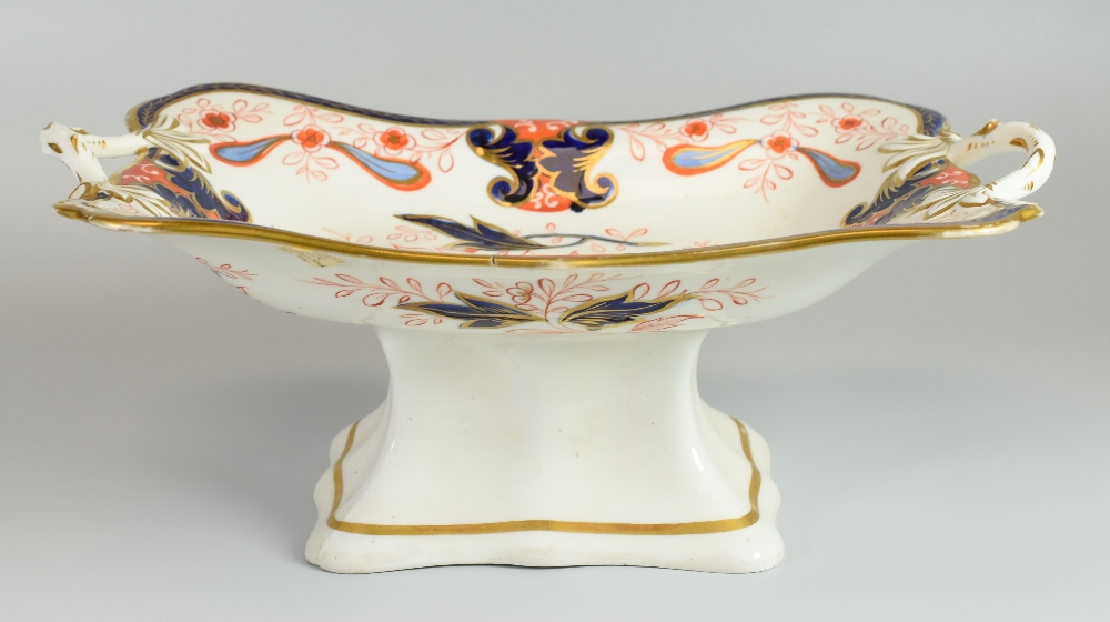 A SWANSEA PORCELAIN CENTRE DISH COMPORT circa 1815-17 raised on a shaped rectangular base and with - Image 3 of 3