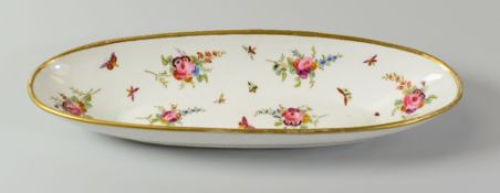 A FINE NANTGARW PORCELAIN PEN TRAY of narrow and deep oval form, decorated with eight posies of