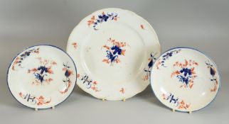 A NANTGARW PORCELAIN PLATE & TWO SAUCER DISHES, circa 1820, decorated by Thomas Pardoe or W H Pardoe