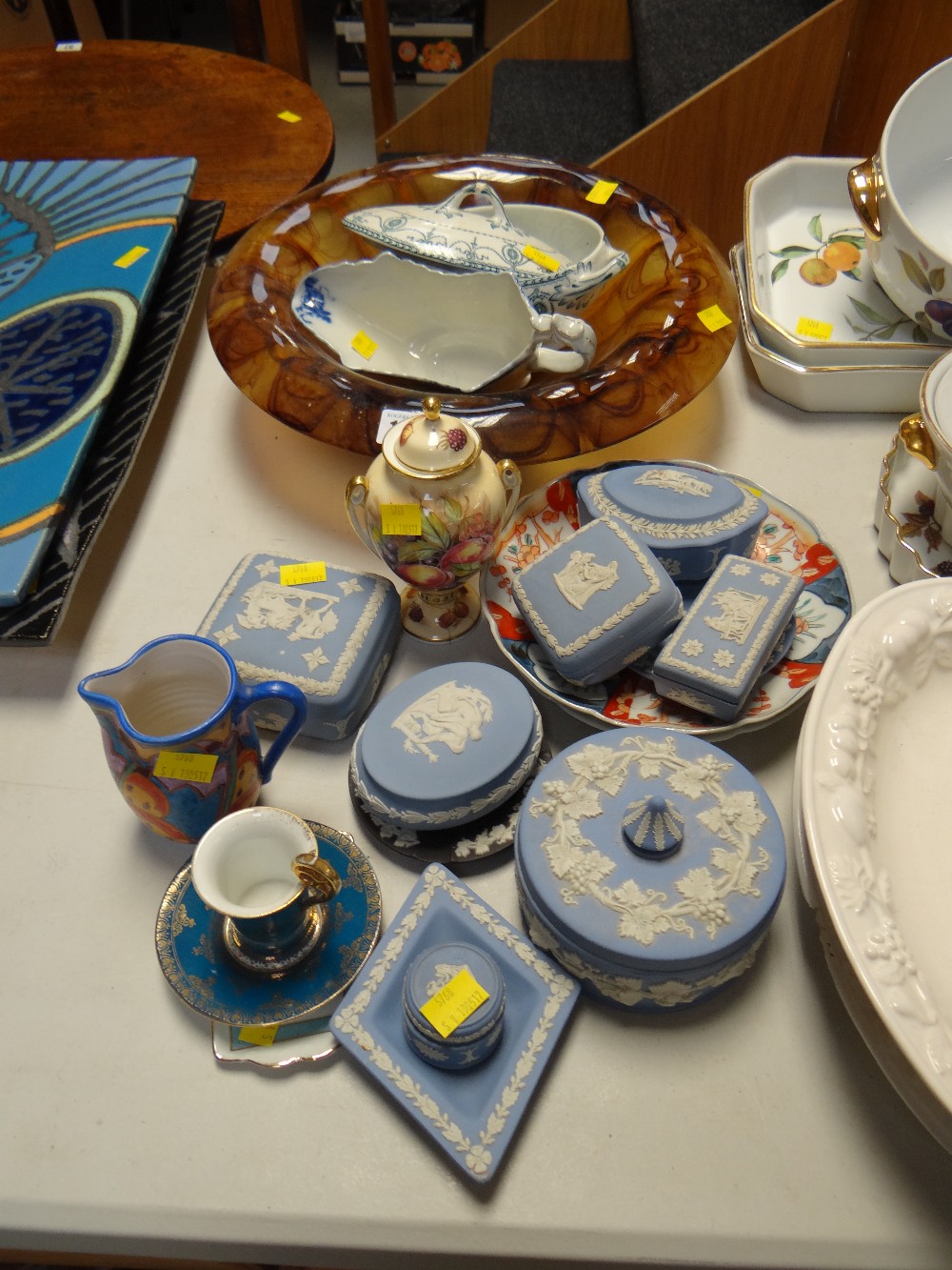 A smoky glass centrepiece bowl, sundry items of Wedgwood Jasperware, Orchard Gold vase etc