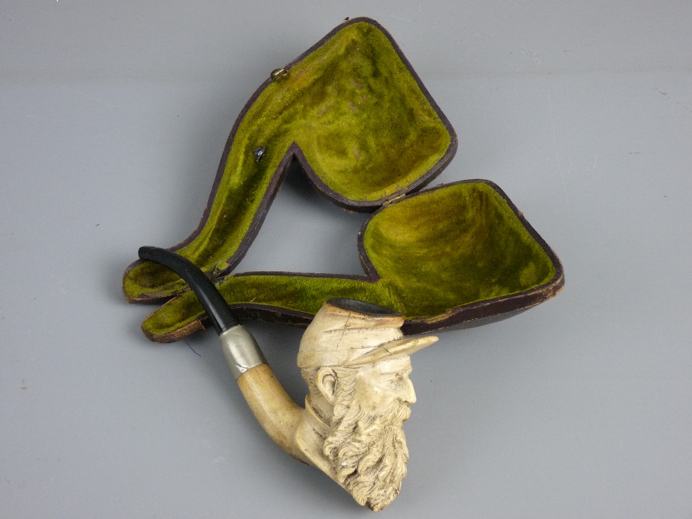 A 19th CENTURY CARVED MEERSCHAUM PIPE in a fitted case depicting a bearded man wearing a Confederate