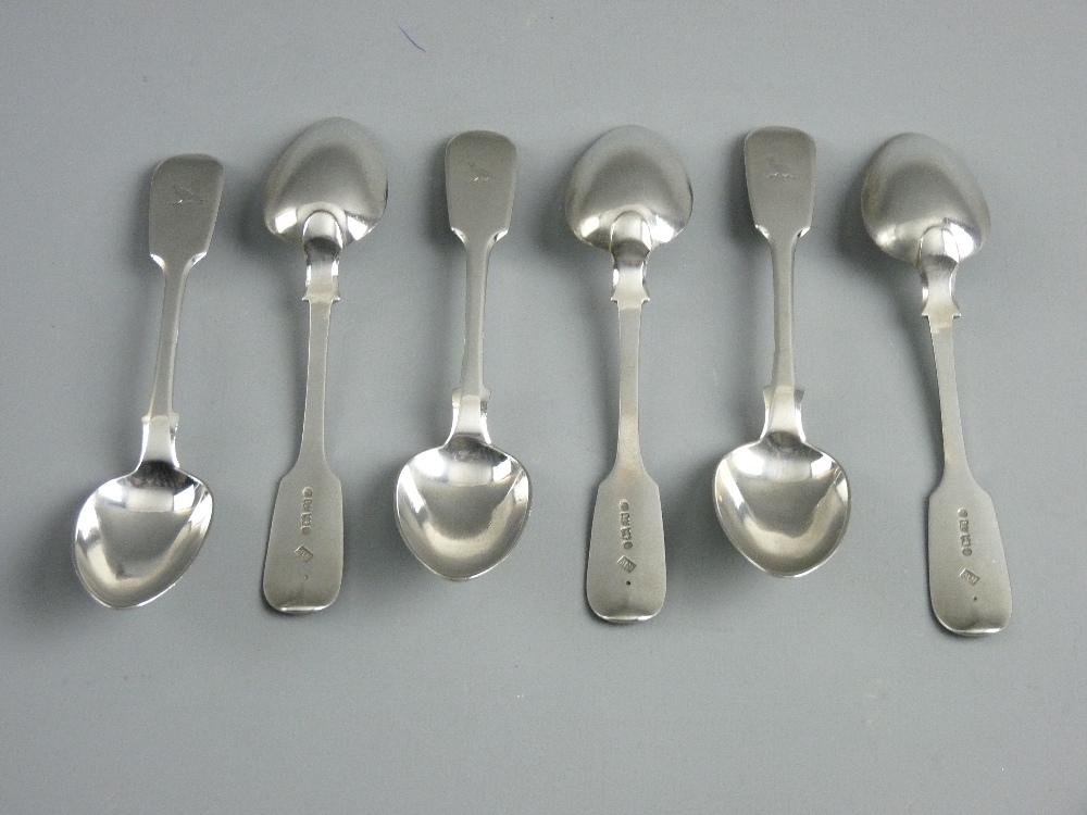 A SET OF SIX SILVER FIDDLE PATTERN TEASPOONS by R J & J Williams, Exeter 1844, 5.8 troy ozs