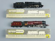 MODEL RAILWAY - Wrenn W2225 8F Freight LMS locomotive, un-numbered in excellent boxed condition with