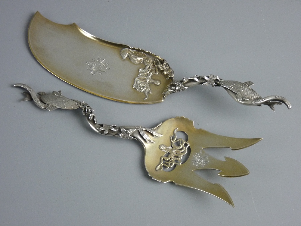 AN EXCELLENT SET OF STERLING SILVER FISH SERVERS, probably by Bailey, Banks & Biddle, the fork in