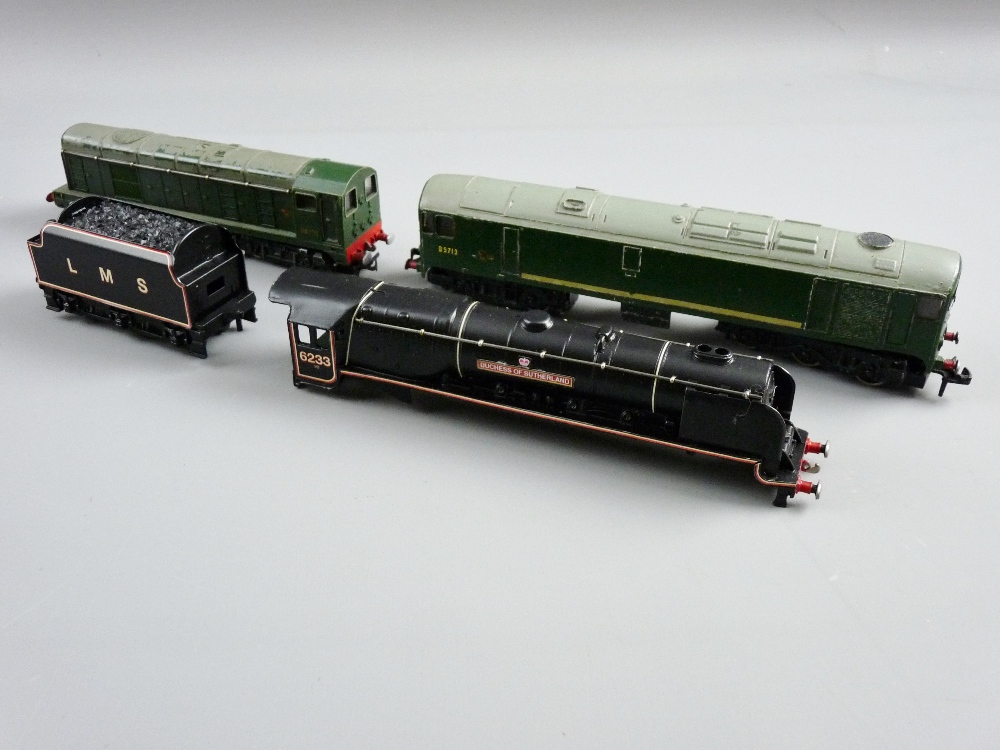 MODEL RAILWAY - Hornby Dublo three rail 3233 Met-Vic Diesel Co-Bo, no. 5713, unboxed, Hornby Dublo