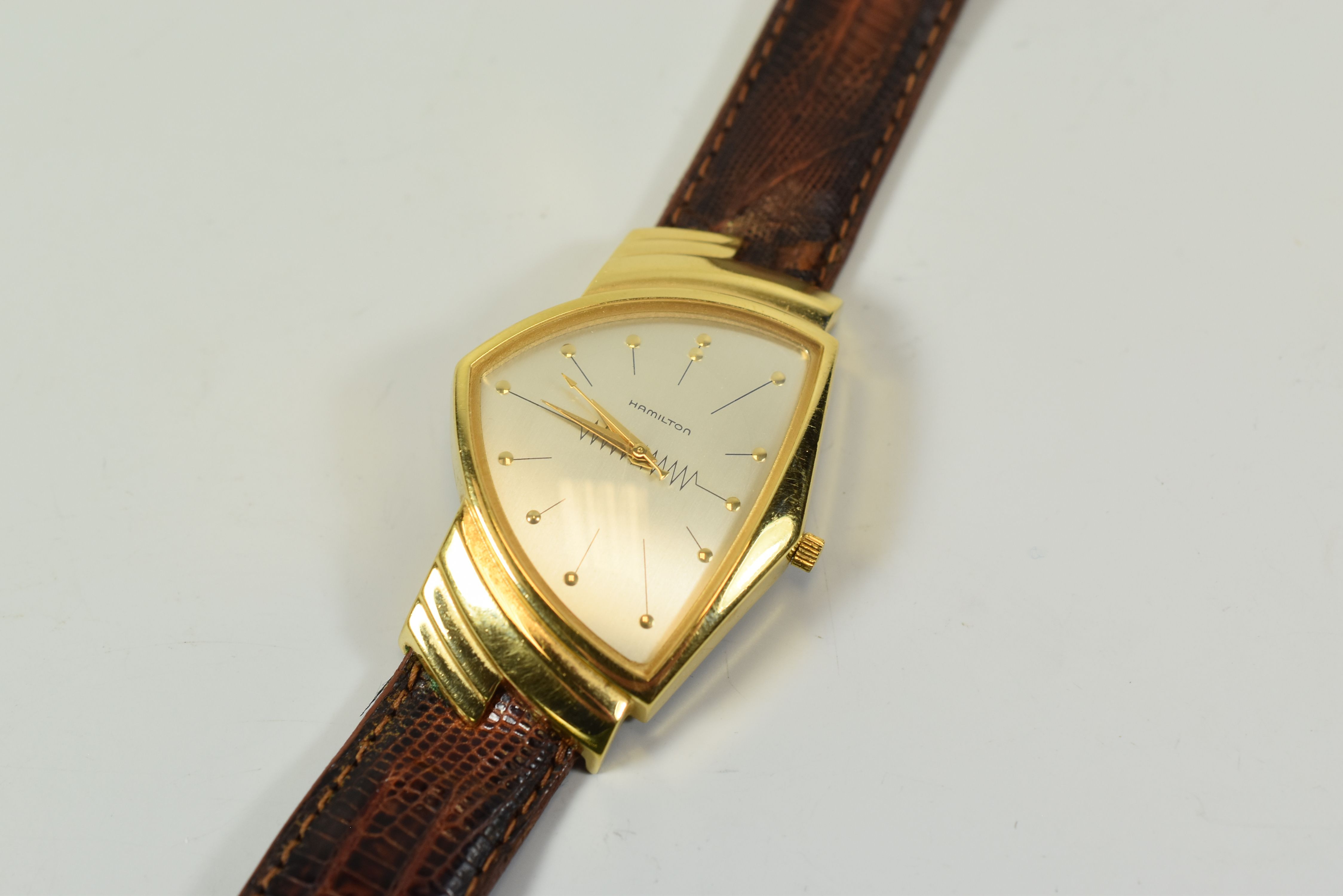 AN AMERICAN HAMILTON AUTOMATIC WRISTWATCH of 'space-age design' having an unusually shaped dial in - Image 2 of 3