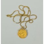 A GOLD HALF-SOVEREIGN mounted to a fine 9ct yellow gold necklace, approx 3.4gms (8.3gms total)