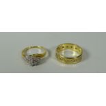 AN 18CT YELLOW GOLD DIAMOND CLUSTER RING & 18CT GOLD BAND, 7gms