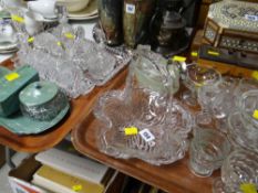 A quantity of mixed glassware