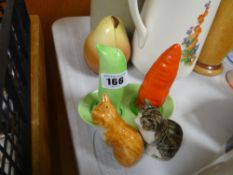 A novelty Carltonware cruet set and a pair of salt & pepper cats