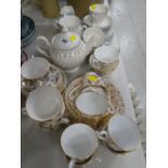 A quantity of English tea ware in three patterns