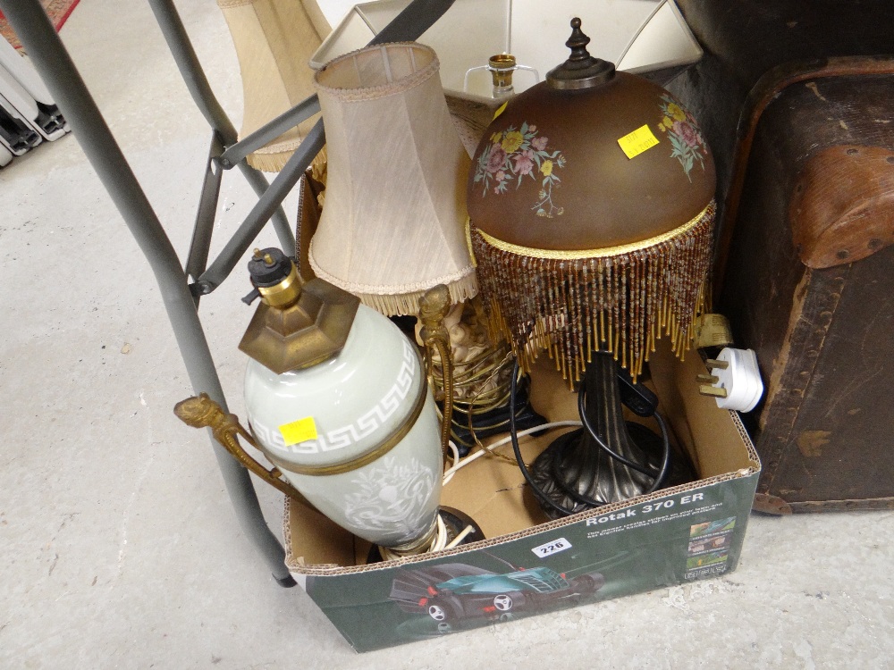 Parcel of various good vintage table lamps