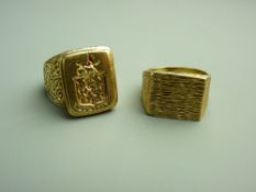 A NINE CARAT GOLD BARK SIGNET RING, 9.2grms and a nine carat gold crested signet ring, 12.5 grms