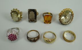 PARCEL OF GOLD / PART-GOLD RINGS