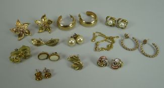 PARCEL OF GOLD / PART-GOLD EARRINGS
