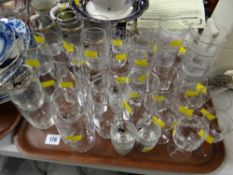 Quantity of mixed glassware