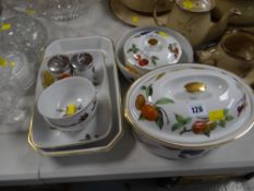 Parcel of Royal Worcester 'Evesham' cookware