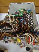 Quantity of mixed costume jewellery, mainly beads