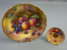A ROYAL WORCESTER FRUIT PAINTED CABINET PLATE by Horace Price, 22.75 cms diameter, gilt bordered