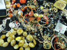 Large parcel of dress necklaces and other jewellery etc
