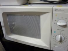 Daewoo 700w microwave oven E/T