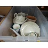 A tub of mixed china & glassware