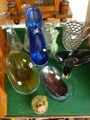 A generous parcel of art glassware